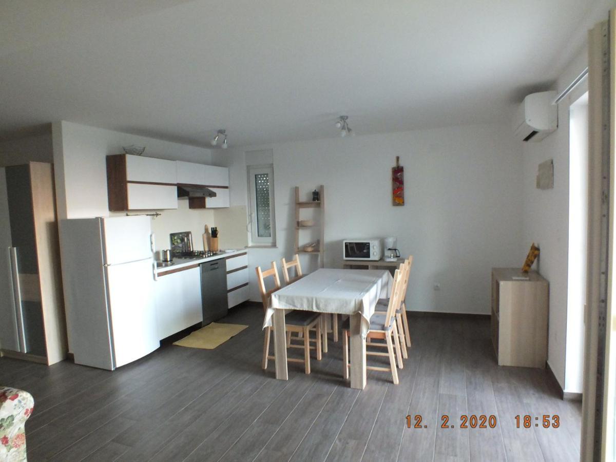 Apartments Amore Baska  Luaran gambar
